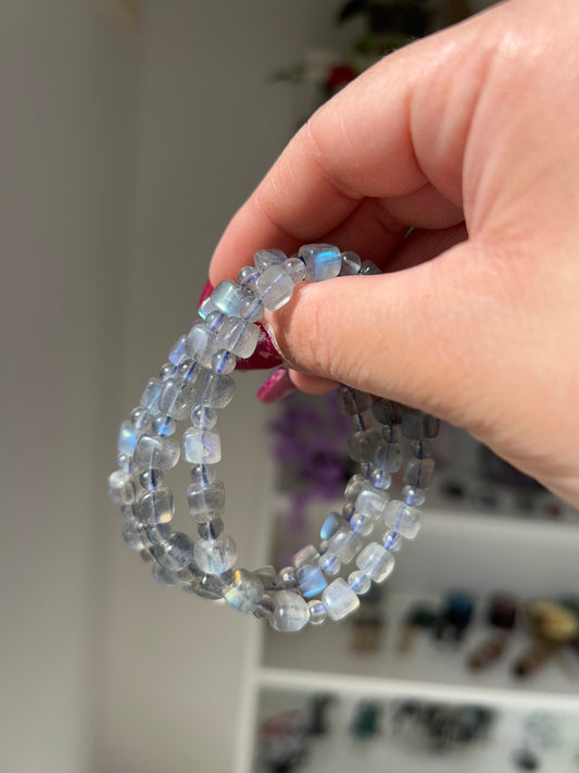 Bracciale in Labradorite quadrata